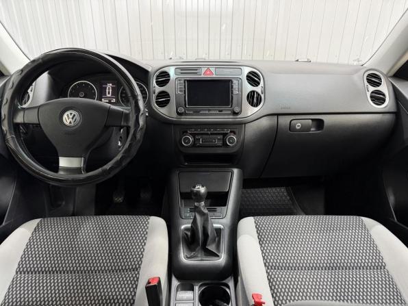 Volkswagen Tiguan I с пробегом 2010 года, цена 1 099 000 рублей, 144392 км, внедорожник, Автокод Объявления