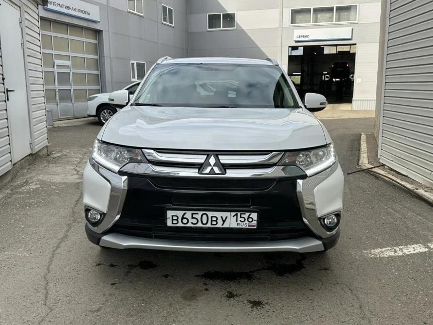 Mitsubishi Outlander III Рестайлинг 2 Оренбург  - изображение 6