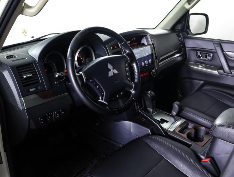 Mitsubishi Pajero IV Рестайлинг 2 Москва  - изображение 15