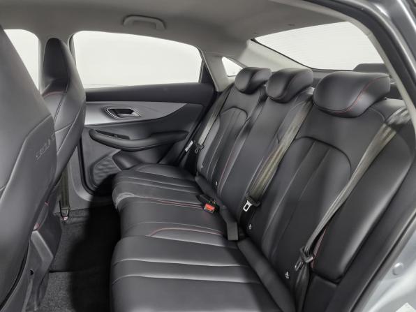 BAIC U5 Plus с пробегом 2025 года, цена 1 990 000 рублей, 20 км, седан, Автокод Объявления
