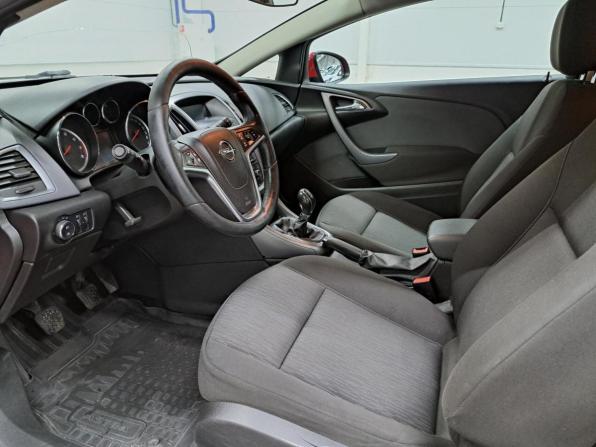 Opel Astra J Рестайлинг с пробегом 2014 года, цена 750 000 рублей, 206802 км, хэтчбек, Автокод Объявления