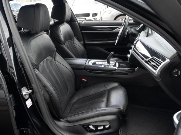 BMW 7 серии VI (G11/G12) Рестайлинг с пробегом 2019 года, цена 5 570 000 рублей, 65296 км, седан, Автокод Объявления