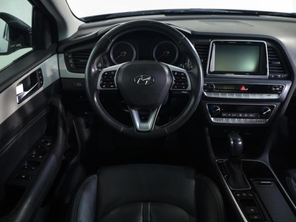 Hyundai Sonata VII (LF) Рестайлинг с пробегом 2018 года, цена 1 929 000 рублей, 98969 км, седан, Автокод Объявления