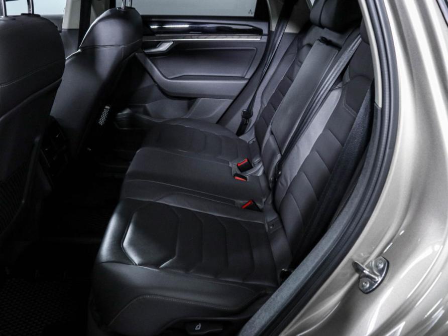 Volkswagen Touareg III Москва  - изображение 10