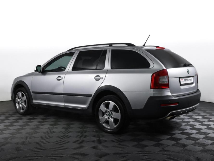Skoda Octavia II (A5) Рестайлинг Москва  - изображение 7
