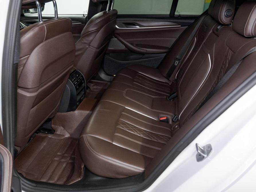 BMW 5 серии VII (G30/G31/G38) Тюмень  - изображение 17