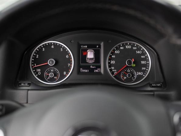 Volkswagen Tiguan I Рестайлинг с пробегом 2015 года, цена 1 750 000 рублей, 179560 км, внедорожник, Автокод Объявления