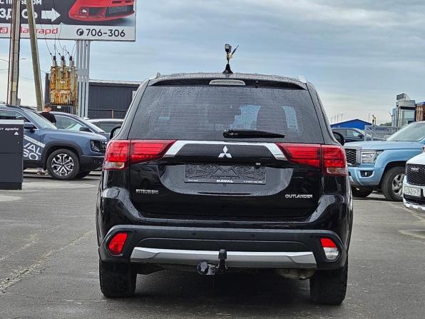 Mitsubishi Outlander III Рестайлинг 2 с пробегом 2017 года, цена 1 999 000 рублей, 91500 км, внедорожник, Автокод Объявления