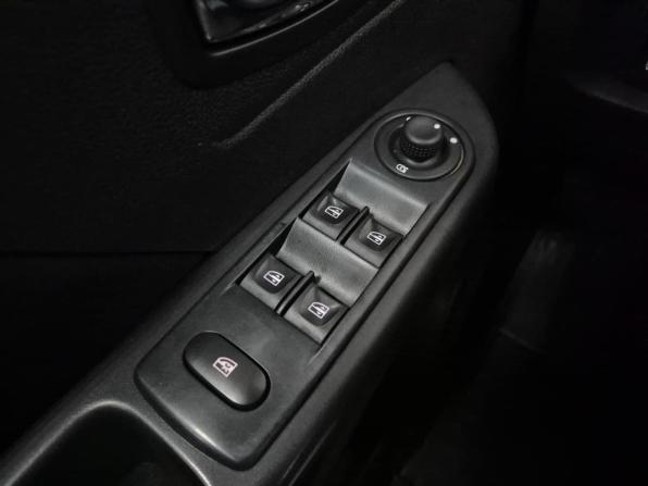 Renault Kaptur I с пробегом 2018 года, цена 1 290 000 рублей, 225347 км, внедорожник, Автокод Объявления