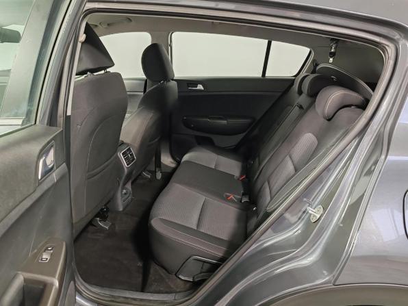 Kia Sportage IV Рестайлинг с пробегом 2018 года, цена 1 820 000 рублей, 181384 км, внедорожник, Автокод Объявления