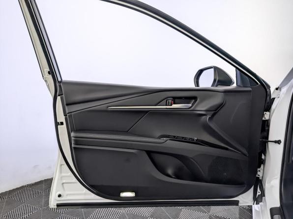 Toyota Camry IX (XV80) China Market с пробегом 2024 года, цена 3 750 000 рублей, 12589 км, седан, Автокод Объявления