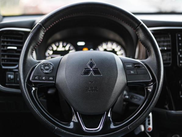 Mitsubishi Outlander III Рестайлинг 3 с пробегом 2021 года, цена 2 483 000 рублей, 90090 км, внедорожник, Автокод Объявления