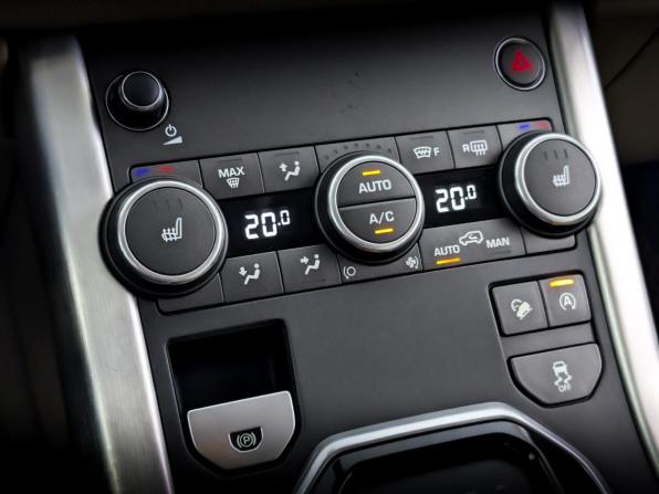 Land Rover Range Rover Evoque I Рестайлинг с пробегом 2016 года, цена 2 500 000 рублей, 110628 км, внедорожник, Автокод Объявления