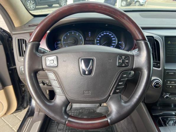 Hyundai Equus II с пробегом 2011 года, цена 1 250 000 рублей, 234100 км, седан, Автокод Объявления