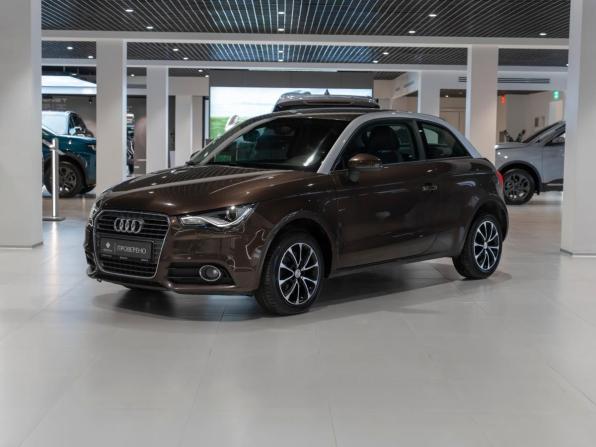 Audi A1 I (8X) с пробегом 2012 года, цена 990 000 рублей, 131268 км, хэтчбек, Автокод Объявления
