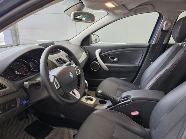 Renault Fluence I с пробегом 2012 года, цена 699 000 рублей, 256837 км, седан, Автокод Объявления