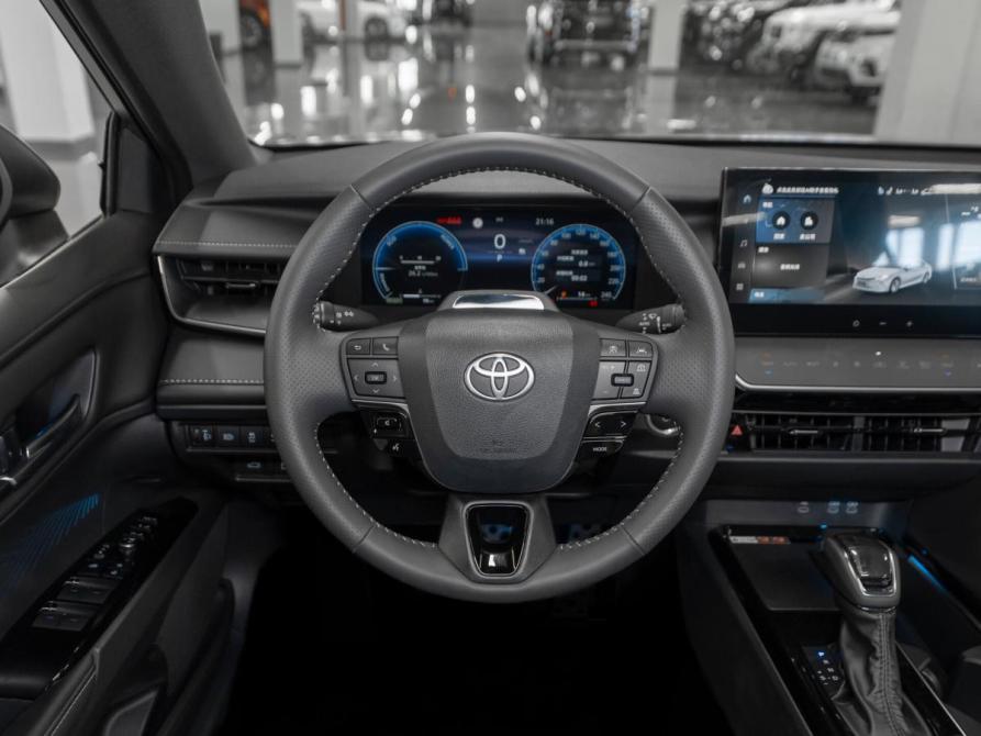 Toyota Camry IX (XV80) China Market Москва  - изображение 11