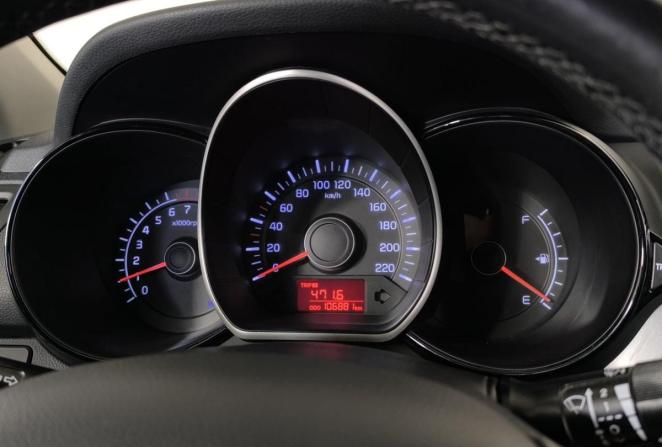 Kia Rio III Рестайлинг с пробегом 2015 года, цена 870 000 рублей, 106881 км, хэтчбек, Автокод Объявления