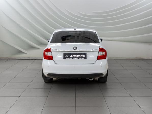 Skoda Rapid I с пробегом 2016 года, цена 1 198 000 рублей, 97072 км, лифтбек, Автокод Объявления