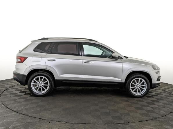 Skoda Karoq I с пробегом 2020 года, цена 2 185 000 рублей, 103015 км, внедорожник, Автокод Объявления
