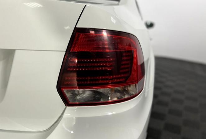 Volkswagen Polo V Рестайлинг с пробегом 2016 года, цена 1 000 000 рублей, 181746 км, седан, Автокод Объявления
