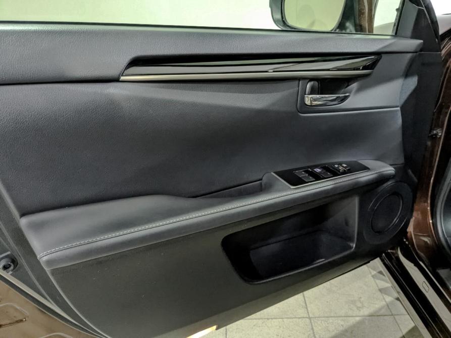 Lexus ES VI Рестайлинг Химки  - изображение 18