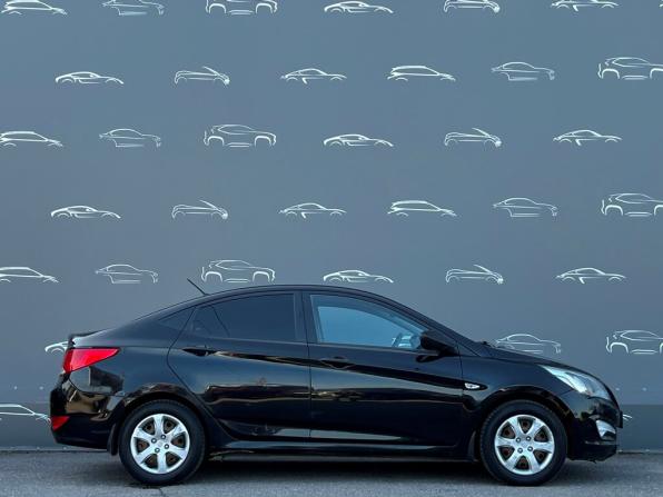 Hyundai Solaris I Рестайлинг с пробегом 2014 года, цена 697 700 рублей, 184074 км, седан, Автокод Объявления