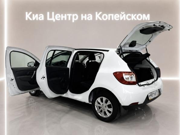 Renault Sandero II с пробегом 2017 года, цена 645 000 рублей, 170115 км, хэтчбек, Автокод Объявления