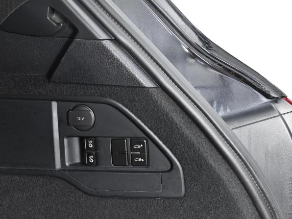Volkswagen Touareg II с пробегом 2013 года, цена 2 049 000 рублей, 176000 км, внедорожник, Автокод Объявления