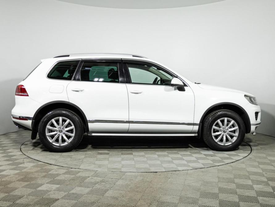 Volkswagen Touareg II Рестайлинг Санкт-Петербург  - изображение 4