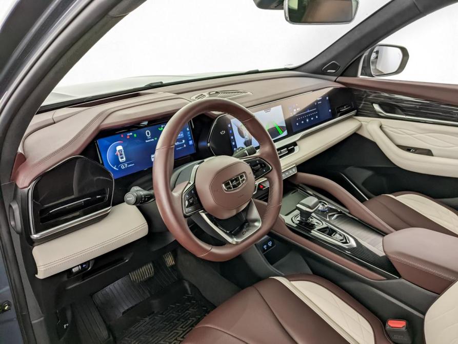 Geely Monjaro I Москва  - изображение 16