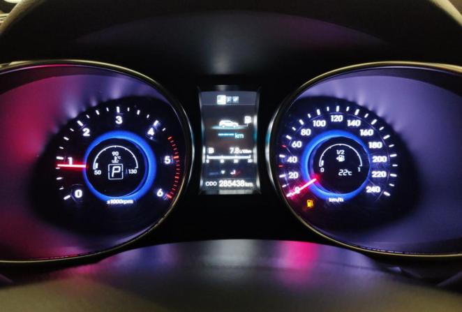 Hyundai Santa Fe III с пробегом 2013 года, цена 1 590 000 рублей, 285428 км, внедорожник, Автокод Объявления