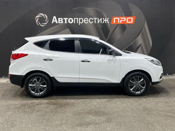 Hyundai ix35 I Рестайлинг с пробегом 2014 года, цена 1 220 000 рублей, 111878 км, внедорожник, Автокод Объявления