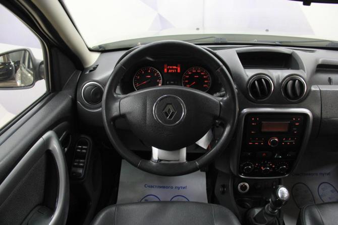 Renault Duster I с пробегом 2012 года, цена 900 000 рублей, 279707 км, внедорожник, Автокод Объявления