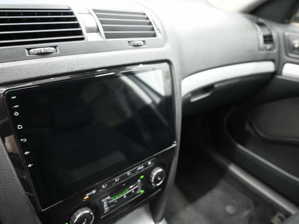 Skoda Octavia II (A5) Рестайлинг с пробегом 2012 года, цена 669 900 рублей, 359000 км, лифтбек, Автокод Объявления