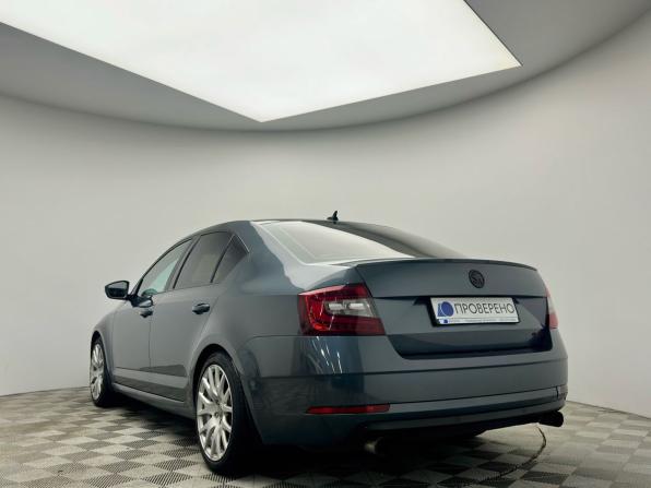 Skoda Octavia III (A7) Рестайлинг с пробегом 2017 года, цена 1 815 000 рублей, 262951 км, лифтбек, Автокод Объявления