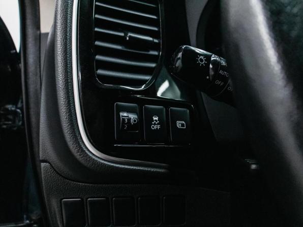 Mitsubishi Outlander III Рестайлинг 3 с пробегом 2019 года, цена 2 199 000 рублей, 99070 км, внедорожник, Автокод Объявления