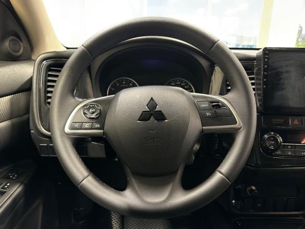 Mitsubishi Outlander III Рестайлинг 2 с пробегом 2017 года, цена 1 767 000 рублей, 149000 км, внедорожник, Автокод Объявления