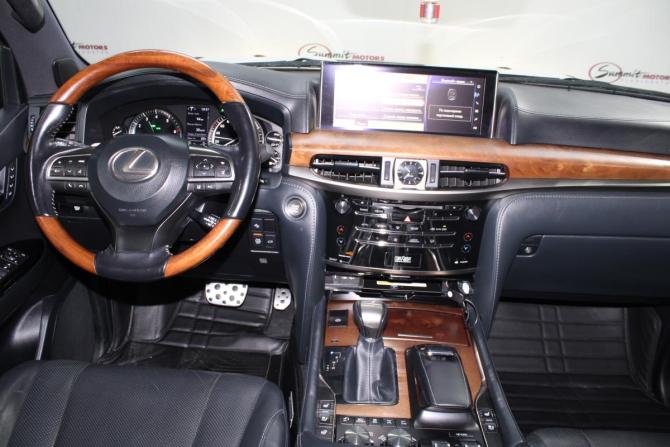 Lexus LX III Рестайлинг 2 с пробегом 2019 года, цена 9 200 000 рублей, 128887 км, внедорожник, Автокод Объявления