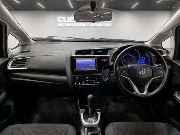 Honda Fit III с пробегом 2016 года, цена 825 000 рублей, 220958 км, хэтчбек, Автокод Объявления