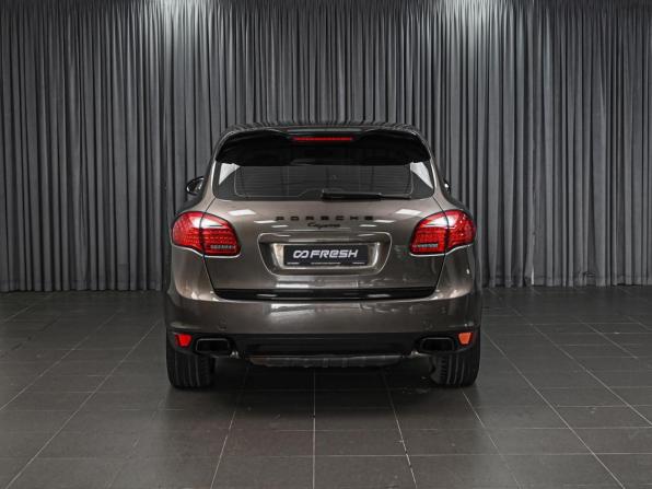 Porsche Cayenne II (958) с пробегом 2014 года, цена 2 599 000 рублей, 236848 км, внедорожник, Автокод Объявления