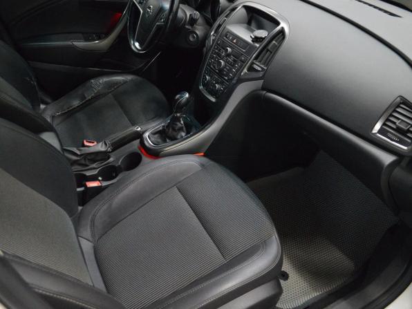 Opel Astra J с пробегом 2012 года, цена 650 000 рублей, 335375 км, универсал, Автокод Объявления