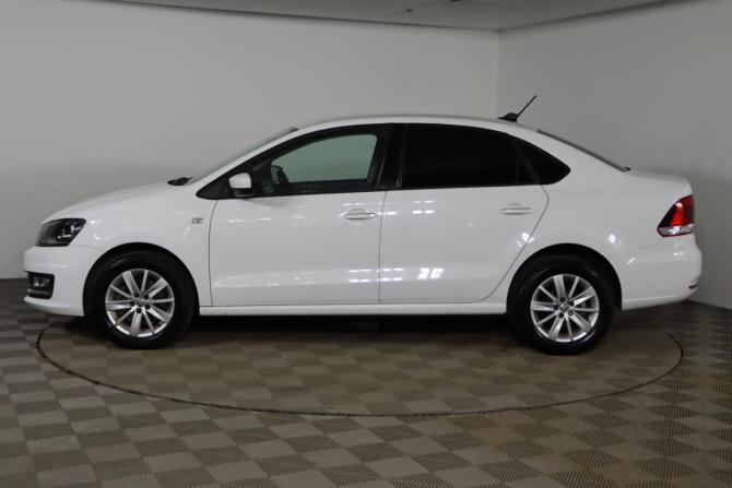 Volkswagen Polo V Рестайлинг с пробегом 2017 года, цена 1 199 990 рублей, 116115 км, седан, Автокод Объявления