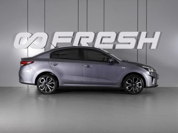 Kia Rio IV Рестайлинг с пробегом 2021 года, цена 1 680 000 рублей, 99500 км, седан, Автокод Объявления
