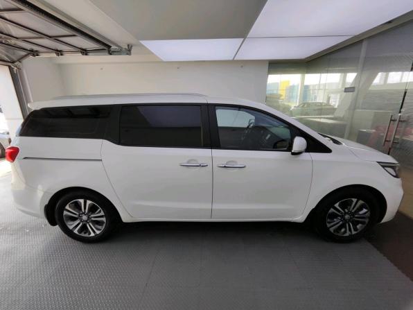 Kia Carnival III с пробегом 2019 года, цена 2 910 000 рублей, 103580 км, минивэн, Автокод Объявления
