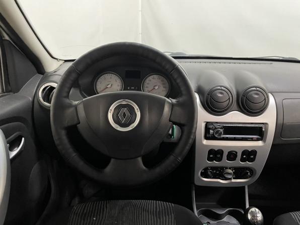Renault Logan I Рестайлинг с пробегом 2010 года, цена 400 000 рублей, 298094 км, седан, Автокод Объявления