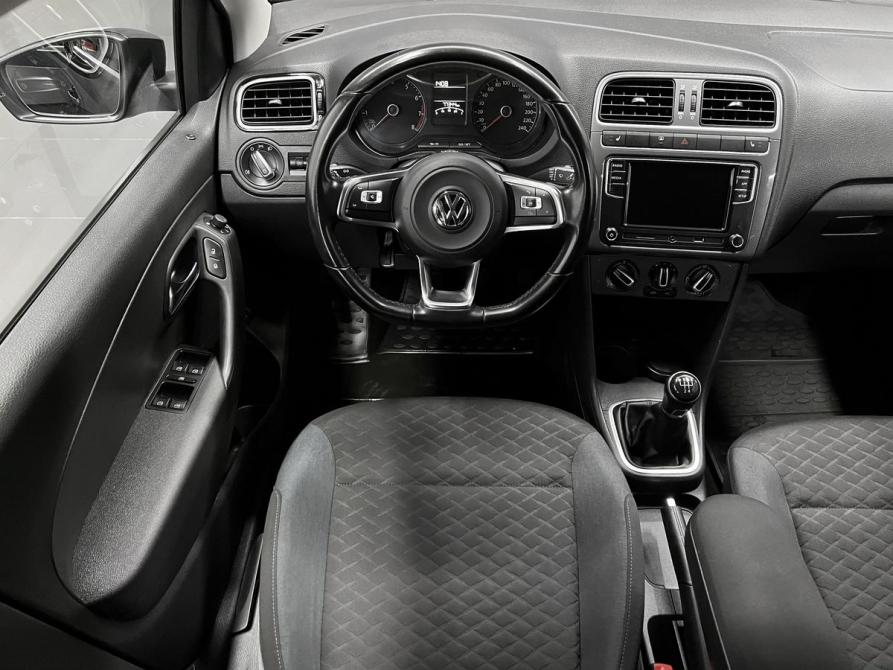 Volkswagen Polo V Рестайлинг Тверь  - изображение 11