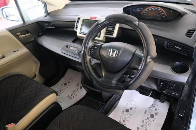 Honda Freed I с пробегом 2010 года, цена 1 199 000 рублей, 203000 км, компактвэн, Автокод Объявления