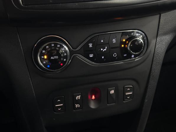 Renault Sandero II с пробегом 2014 года, цена 660 000 рублей, 125000 км, хэтчбек, Автокод Объявления