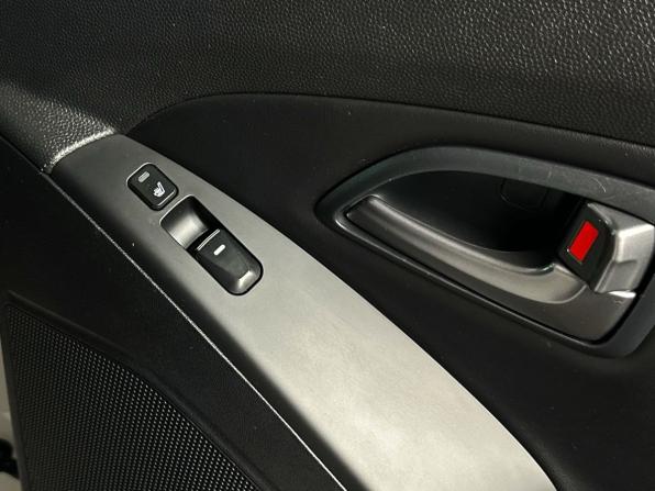 Hyundai ix35 I Рестайлинг с пробегом 2014 года, цена 1 379 000 рублей, 152134 км, внедорожник, Автокод Объявления